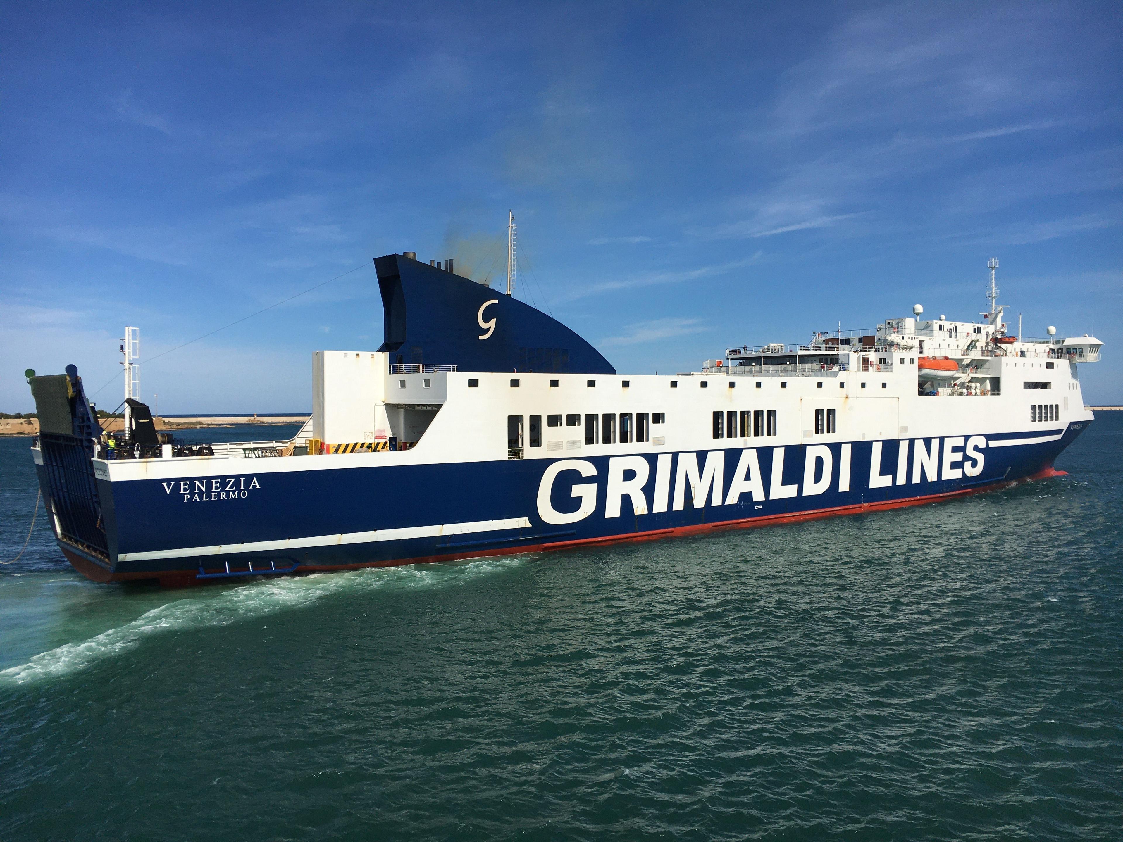 Ferry Tánger Med Savona